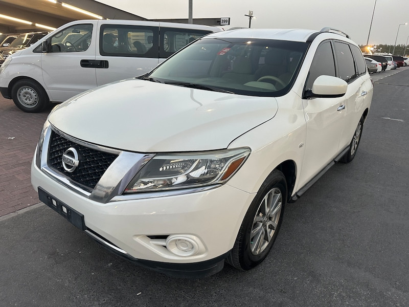 Nissan Pathfinder-image
