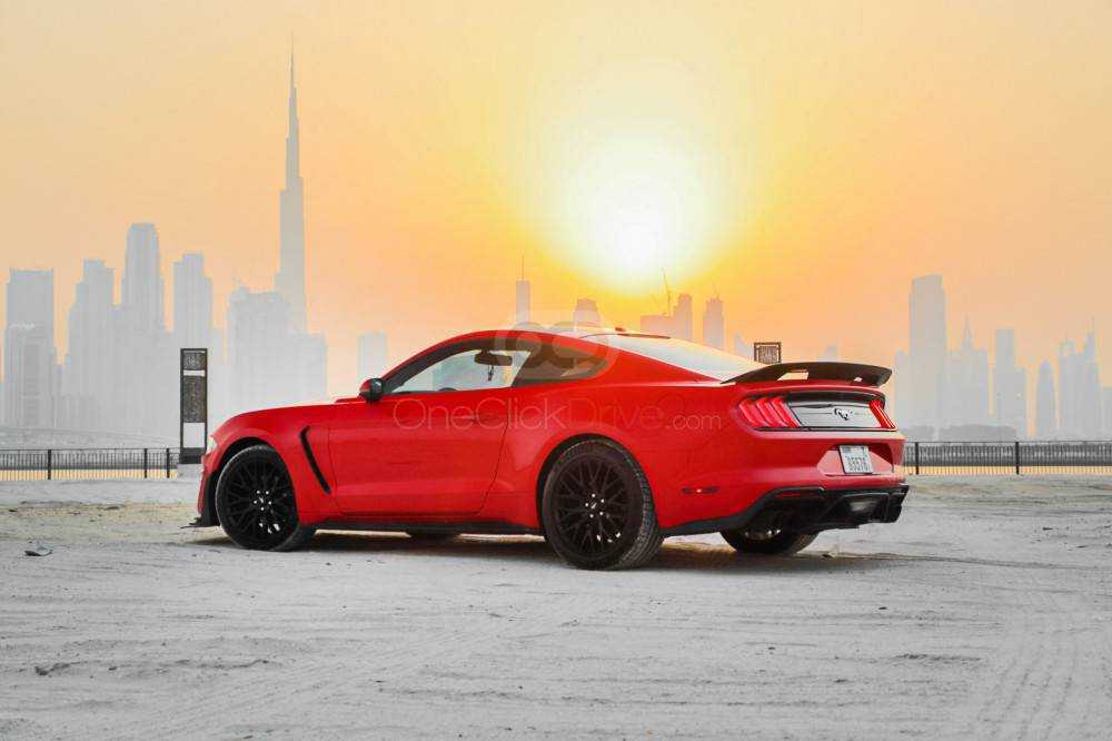 Rent Red Ford Mustang Shelby GT350 Kit Coupe V4 in Dubai-pic_2
