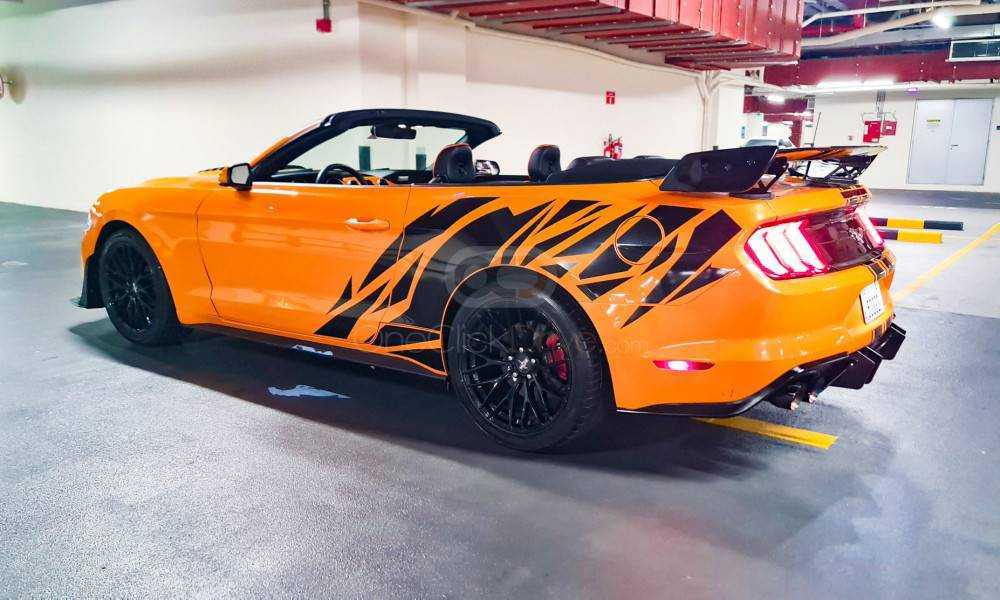 Rent Ford Mustang Shelby GT500 Kit Convertible V4-pic_2