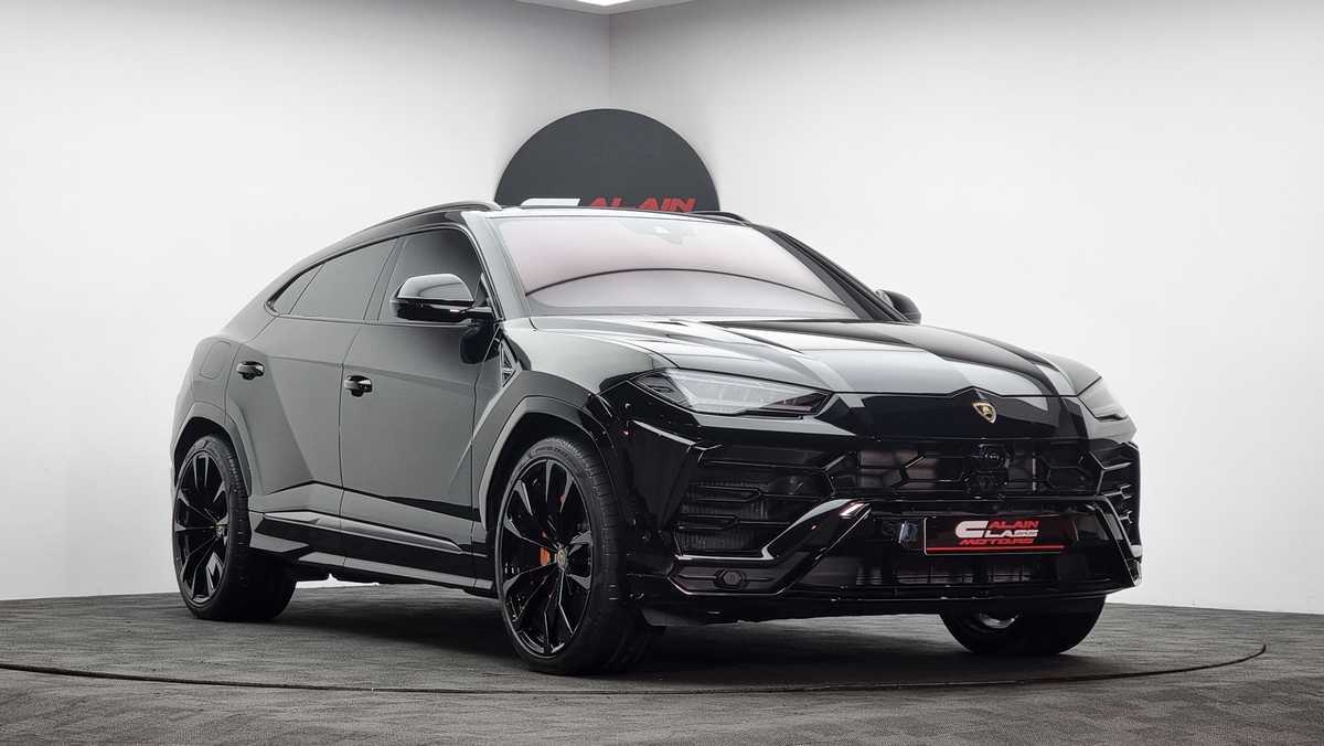 Rent Lamborghini urus 2022-pic_2