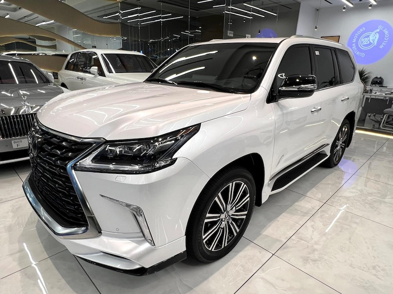 Lexus LX570 Signature-pic_2