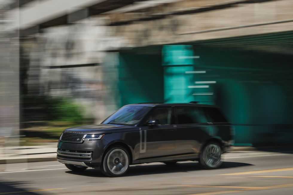 RENT GMC YUKON 2022-pic_4